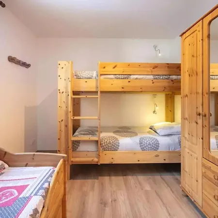 Maison Conviviale A + Jardin Holiday home *